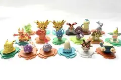 ポケモン 繋げてフィギュアセット 等レトロ18体