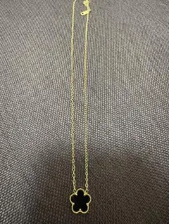 クローバー型　ネックレス