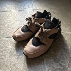 NIKE エアハラチ　AIR HUARACHE