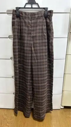 ワイドパンツ
