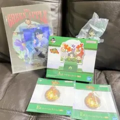 MRS. GREEN APPLE アルバムとアクリルスタンドセット　1番くじ 一番くじ Mrs. GREEN APPLE｜一番くじ倶楽部｜BANDAI SPIRITS