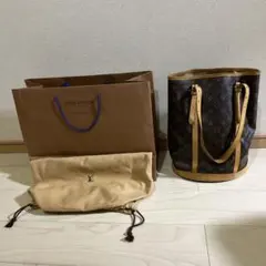 LOUIS VUITTON バケツ型バッグ（通帳ポーチ付き）