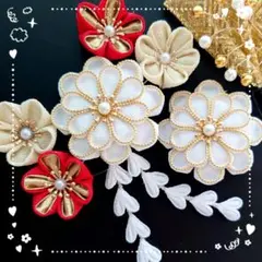 つまみ細工髪飾り 成人式 七五三(金縁白赤アイボリー)