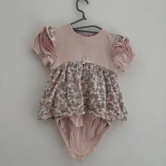 バースデイ フタフタ 花柄ロンパース