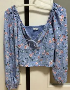 Abercrombie & Fitch アバクロ 花柄 スクエアネック トップスのサムネイル