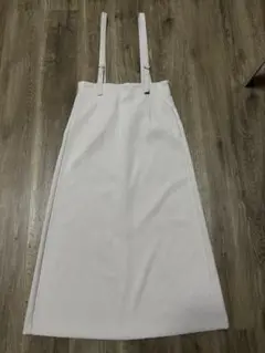 GU サスペンダー付きハイウエストセミフレアスカート Mサイズ
