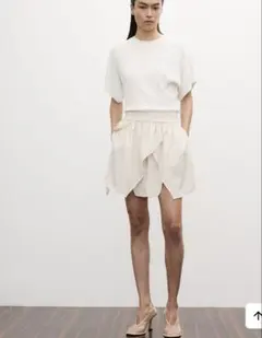 IIROT Pleats Curve Tops 半袖 - メルカリ