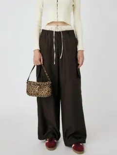 moussyダブルウエストカーゴパンツ ワイドストレートシルエット ブラウン