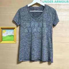 美品 UNDER ARMOUR グレー VネックTシャツ