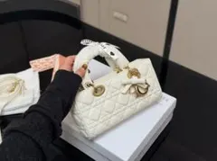 ホワイト キルティング ハンドバッグ~~~