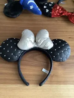 ミニーのカチューシャ 黒とシルバー キルティング　スパンコール