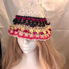 花咲く透かし編みニットキャップ｜個性派ハンドメイド