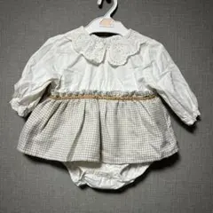 レース襟付きチェック柄ロンパース