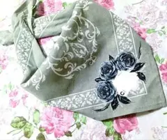 ‼️セール‼️ロゴ付きバンダナスカーフ薔薇トール