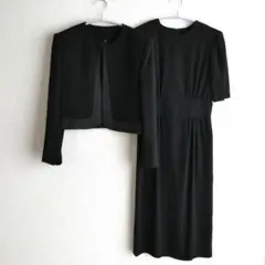 東京イギン シャールダソー　ブラックフォーマル 喪服 礼服 セットアップ