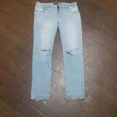 CavariA スキニーデニムパンツ ライトブルー Lのサムネイル