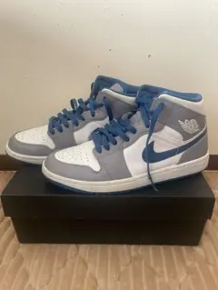 Item thumbnail for item 80291855-8cd8-4a54-ac01-5865e1c2be09