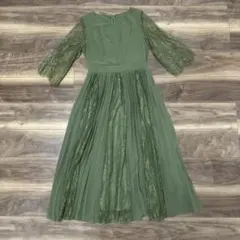 カーキ色　レース袖 パーティードレス