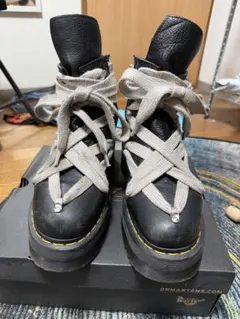 た*こ様 リックオウエンス✖️Dr. Martens 1460ブーツのサムネイル