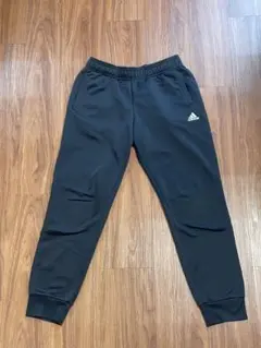 adidas ジャージパンツ