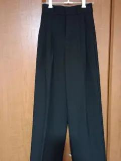 GU ブラック タックワイドパンツ XS