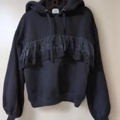 merryjenny フリル付き黒パーカー