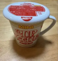 日清カップヌードルminiマグカップ　蓋付き陶器製