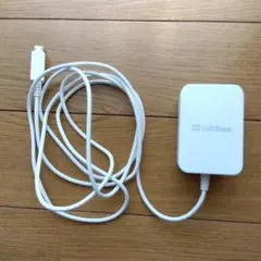 SoftBankソフトバンク 充電ACアダプタ SB-AC18-MIMUのサムネイル