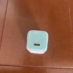 MAGCOLORFUL 30Wファストチャージャー