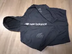 New Balance ブラック ウィンドブレーカー