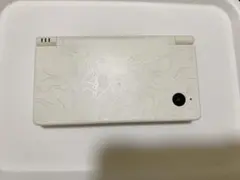 【ジャンク】ニンテンドーDSi レシラム・ゼクロムエディション ホワイト 本体