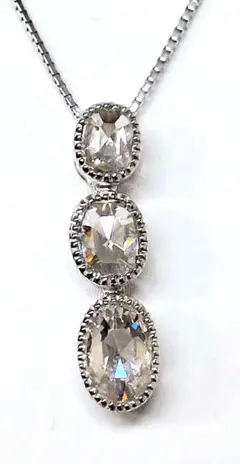 K18WG ダイヤペンダントネックレス（1ct）