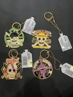 ワンピース　海賊コレクションステンドメタルキーチェーン