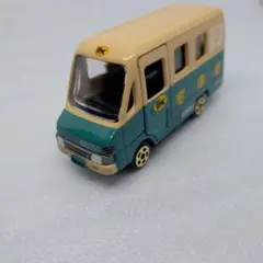 クロネコヤマト ミニカー ウォークスルーW8010②