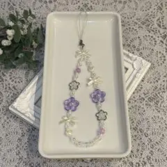 n7 ハンドメイド　フラワービーズのストラップ　パープル