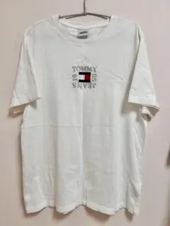 【人気ブランド】TOMMY JEANS（トミージーンズ）ロゴ 刺繍 Tシャツ
