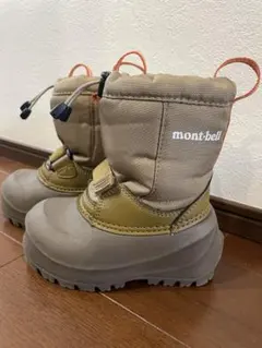 Item thumbnail for item 61c1fe2b-d9c6-46fd-9927-29cf5a775044