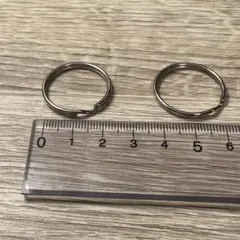 新品未使用キーホルダー キーリング 直径約2cm