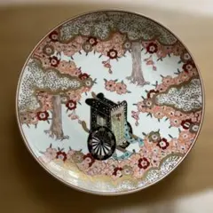 有田焼　秀峰窯　飾り絵　大皿 Amazon.co.jp: 《有田焼秀峰窯》手書き色絵金彩 桜満開 花模様