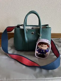 Item thumbnail for item 65a9896c-8d32-435e-9057-79c424ac7191