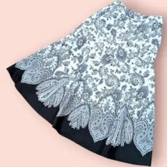 美品 TRANS WORK ペイズリー柄 フレア ロング スカート 38のサムネイル