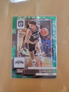 【766】NBA カード Tre Jones パラレル dragon