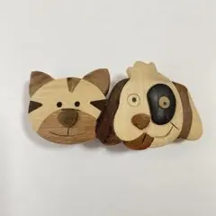 猫と犬　木製　ヘアアクセサリー　バレッタ　髪留め　ヘアピン　レディース　可愛い