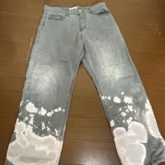 値下げ可能グレー ペイント加工 デニムパンツ