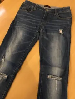 ラブトキシック　ダメージデニム