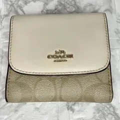 極上美品　COACH コーチ　二つ折り財布　S8038 極上美品 COACH コーチ 二つ折り財布 S8038 - メルカリ
