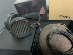 【美品】 FiiO FT7 ヘッドホン + スエードパッド 美品】 FiiO FT7 ヘッドホン + スエードパッド - メルカリ