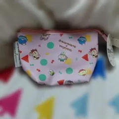 クレヨンしんちゃん×サンリオキャラクターズ ポーチ　ピンク
