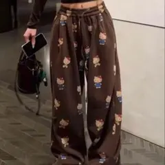 Hello Kitty 総柄 スウェットパンツ ブラウン