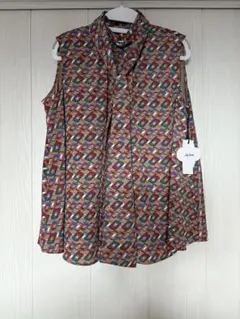 新品未使用品リリーブラウンノースリーブボウタイ付きブラウス